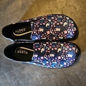 9 Wide Klogs shoes non marking slip resistant